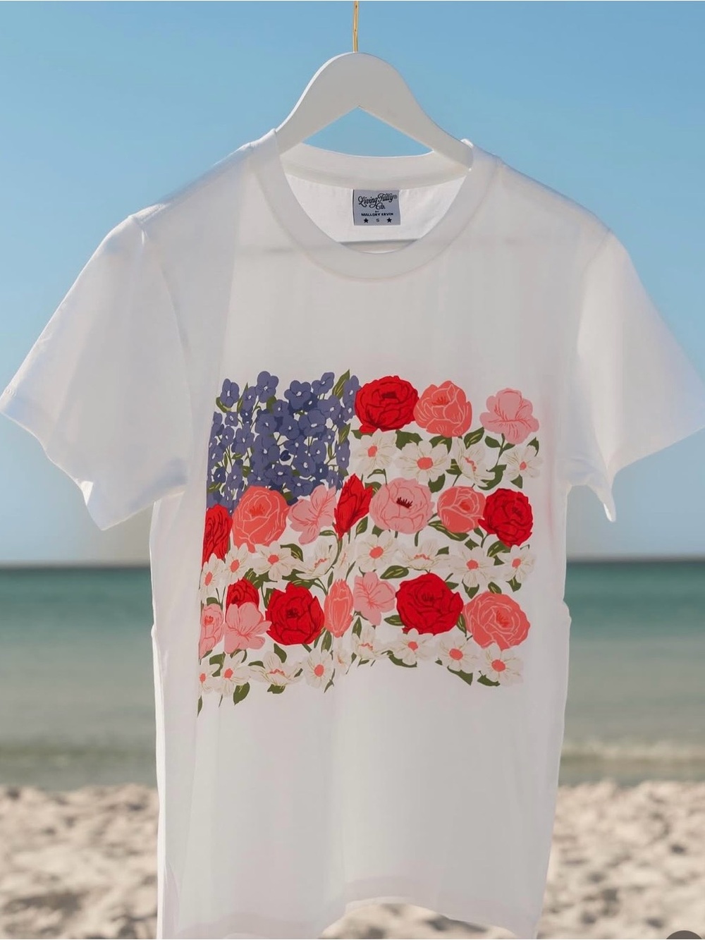 Living Fully Floral Flag Unisex T-Shirt Size Medium NWT